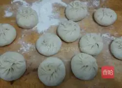 Illustration of how to make vegetarian steamed buns 4