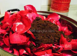 Illustration of how to make flower cake 2