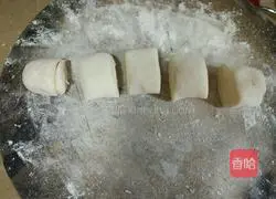 Illustration of how to make scallion pancakes (scallion pancakes) 11