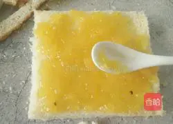 Pineapple Jam Sandwich Recipe Illustration 8