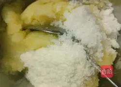 Illustration of how to make fried potato cakes 2