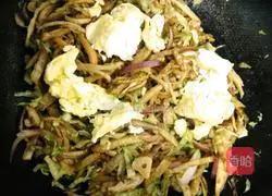 Illustration of home-style fried pancakes 9