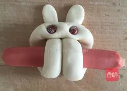 Illustration of how to make little rabbit sausage steamed buns (one-time fermentation method) 8