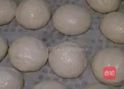 Illustration of how to make sweet steamed buns 14