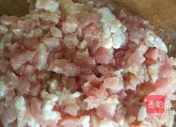 Illustration of how to make egg, tomato and meat minced noodles 4