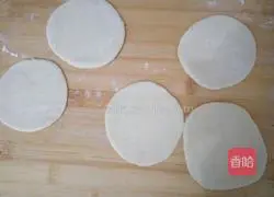 Illustration of how to make corn buns 10