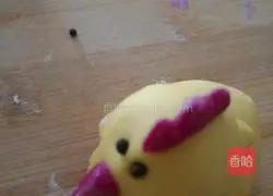 Illustration of how to make mother chicken and her children (steamed buns) 17