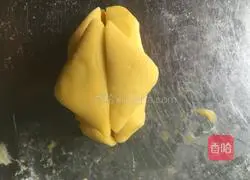  Illustration of how to make pumpkin lotus steamed buns 15
