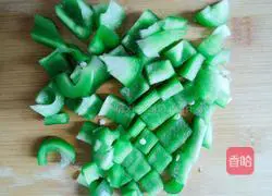 Illustration of how to make potato and sausage braised rice 6