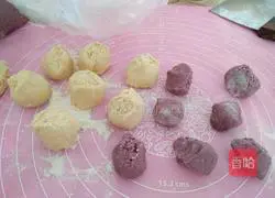 Illustration of how to make steamed buns with bean dregs and blossoms 5