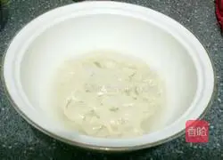 Illustration of how to cut multi-grain steamed buns 1