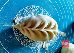 Illustration of making kidney bean buns 15