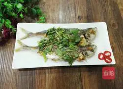 Illustration of how to make pan-fried Balang fish (electric baking pan) 9