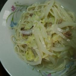 Cabbage Soup Noodles
