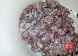 Illustration of how to make fresh meat Yuanbao wontons 3