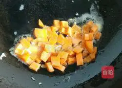 Assorted fried rice (rare and multi-ingredient version) recipe illustration 4