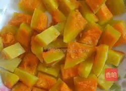 Pumpkin puree Illustration of how to make black sesame steamed buns 3