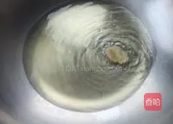 Illustration of how to make curry chicken fried rice 3