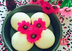 Illustration of how to make milky white flour steamed buns 3