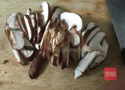 Illustration of how to make beef dumpling stuffing 1