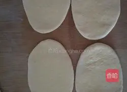 Illustration of how to make sweet potato lotus leaf cake 5
