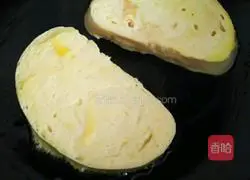 Illustration of how to make barbecue-flavored fried steamed buns 5