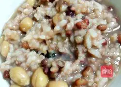 Illustration of how to make lettuce and potato shredded cake 7