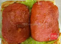 Illustration of how to make ham sandwich 9