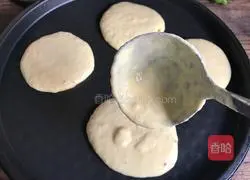 Illustration of how to make mung bean cake golden cake 7