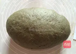 Illustration of how to make black sesame and brown sugar steamed buns 7
