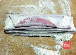 Illustration of how to make dragon fruit noodles 4