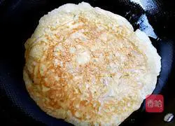 Illustration of how to make mung bean sprout egg pancake 9