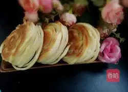 Illustration of making noodles spiral cake 18