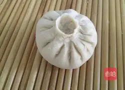 Illustration of how to make mutton buns 9