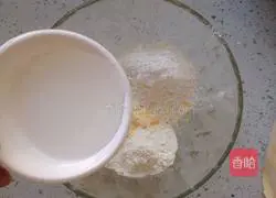 Illustration 3 of how to make glutinous two-color sandwich cakes 