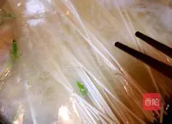 Illustration of how to make soy-boiled egg noodles 6