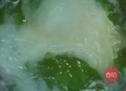 Illustration of how to make noodles 4