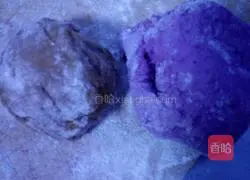 Illustration of how to make two-color flowering steamed buns 8