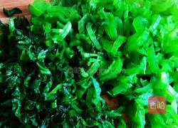 Illustration of how to make fried rice with mustard greens and bacon 5