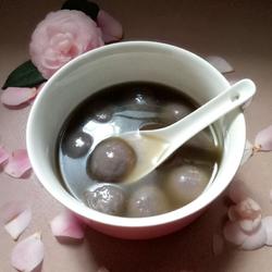 Boiled glutinous rice balls