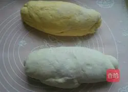 Illustration of how to make pumpkin two-color steamed buns 6