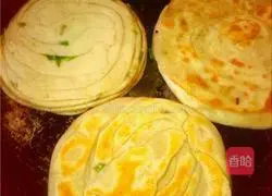 Illustration of how to make scallion pancake 11