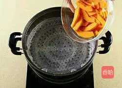 Illustration of how to make hollow sesame pumpkin cake 1