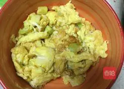 Illustration of how to make delicious egg fried rice 2