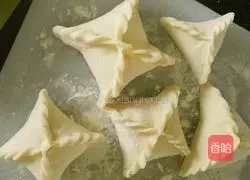 Illustration of how to make steamed buns 12