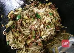 Illustration of how to make fried noodles 4