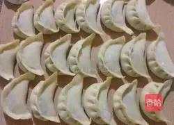 Illustration of how to make abalone and conch dumplings 3