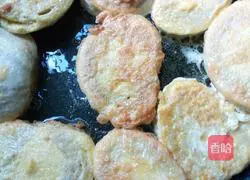 Illustration of how to make fried egg steamed buns 3