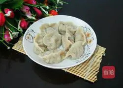 Illustration of how to make carrot and fungus dumplings 14