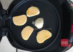 Illustration of how to fry steamed bun slices 5